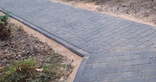 Укладка тротуарной плитки на основание в Донецке в октябре