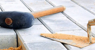 Профессиональная укладка тротуарной брусчатки в Донецке в октябре